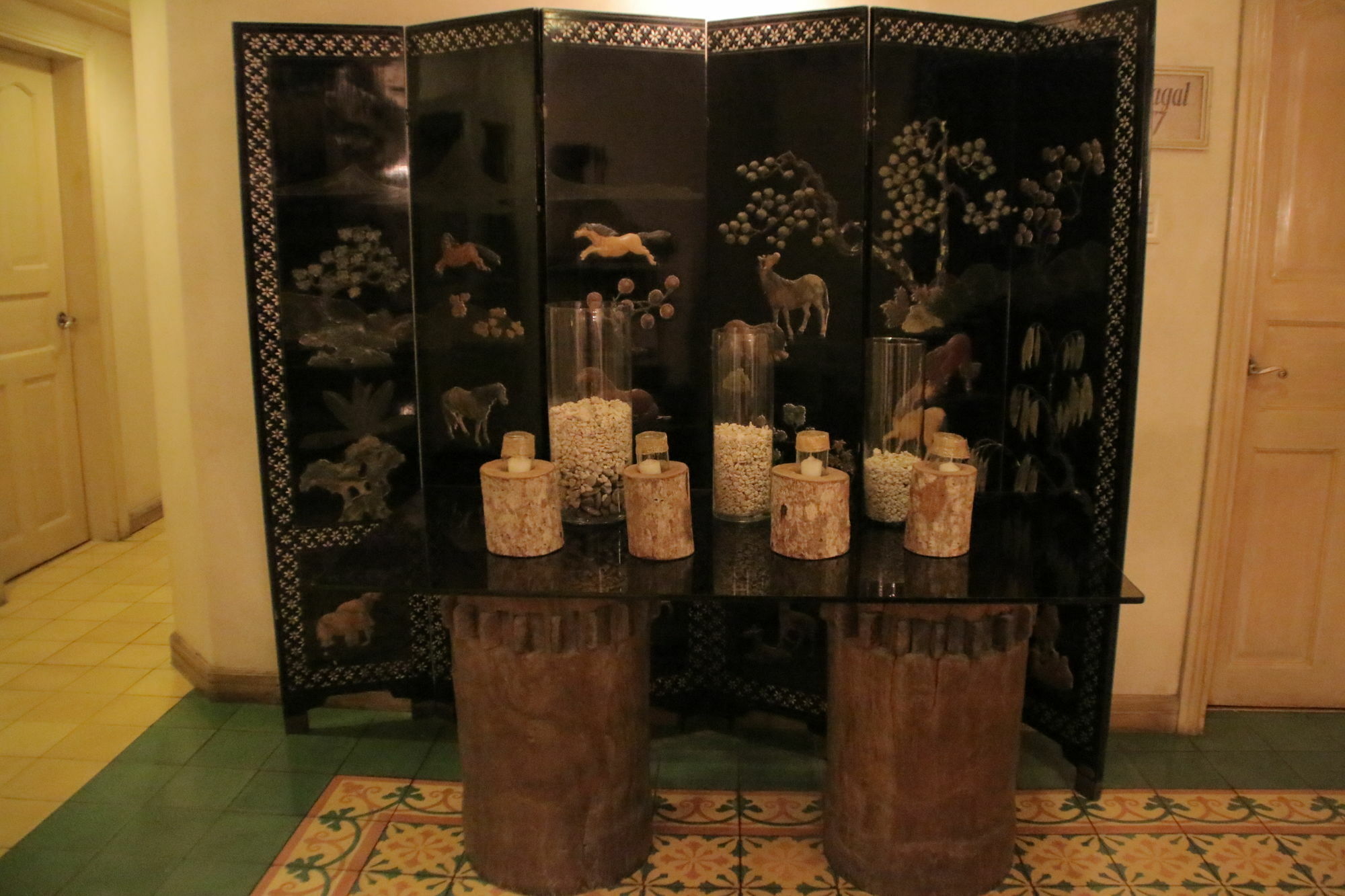 Roxas President'S Inn Bagian luar foto